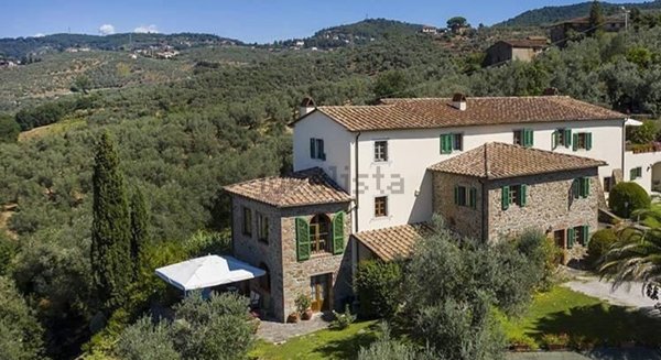 casale in vendita a Lamporecchio in zona San Baronto