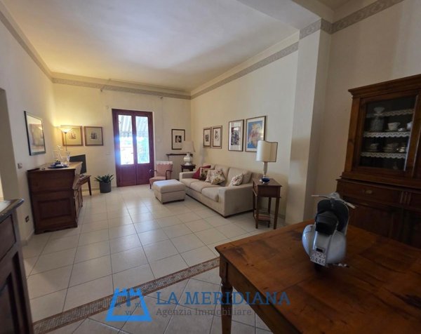 casa indipendente in vendita a Lamporecchio in zona Borgano
