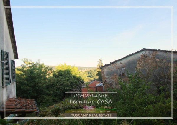 casa indipendente in vendita a Lamporecchio in zona San Baronto