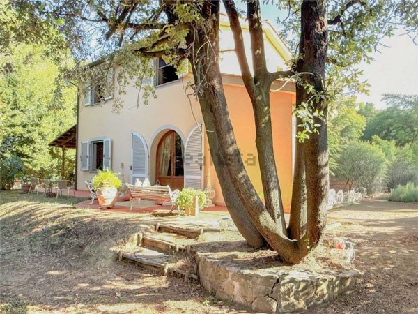 casa indipendente in vendita a Lamporecchio in zona Borgano