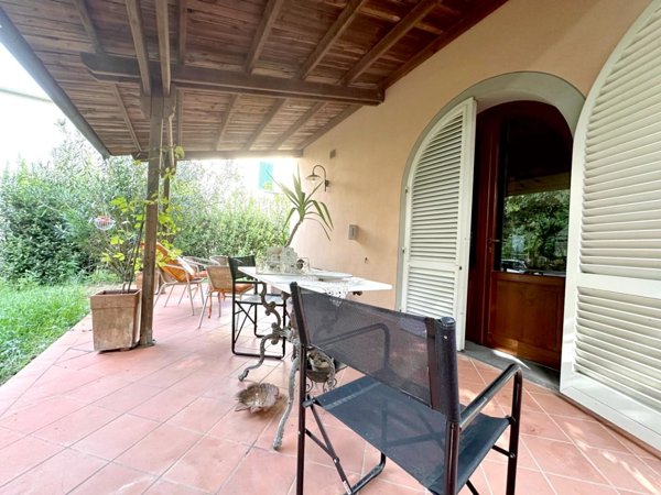 casa indipendente in vendita a Lamporecchio in zona Borgano
