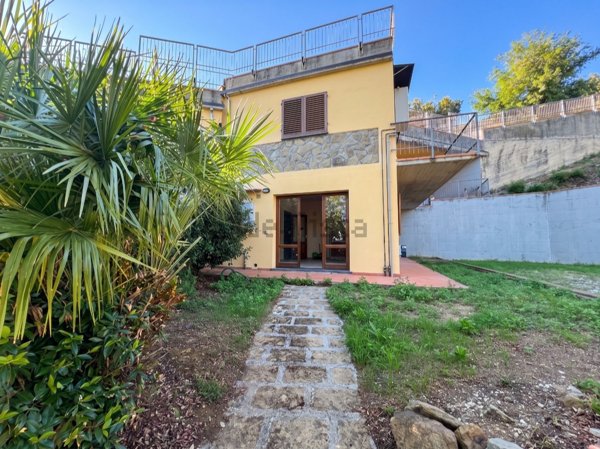 appartamento in vendita a Lamporecchio in zona Papiano