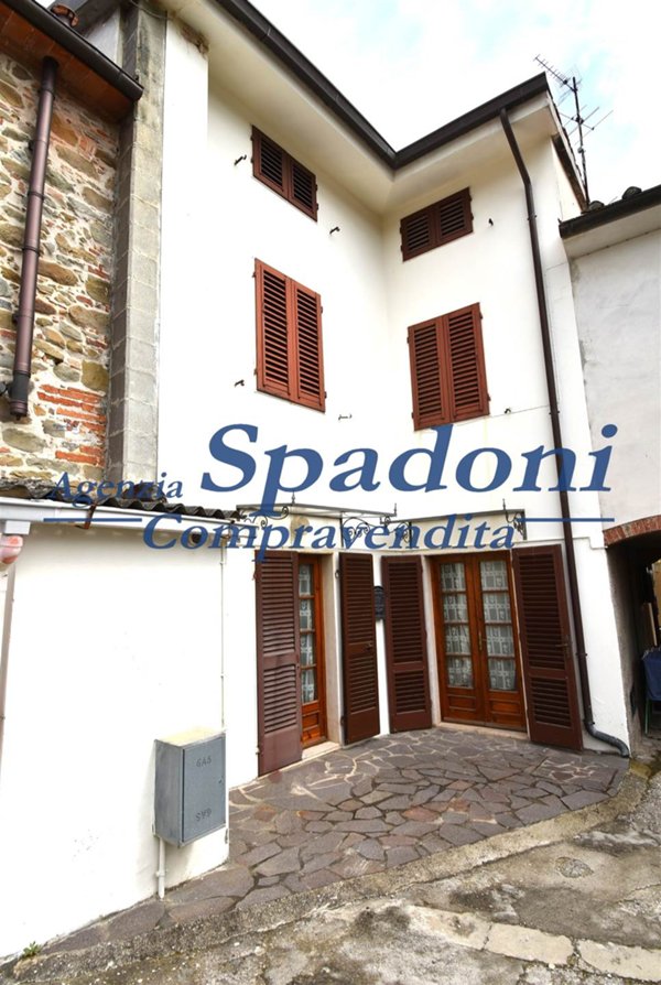 casa indipendente in vendita a Lamporecchio in zona Borgano