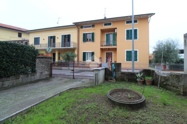 appartamento in vendita a Larciano in zona Castelmartini