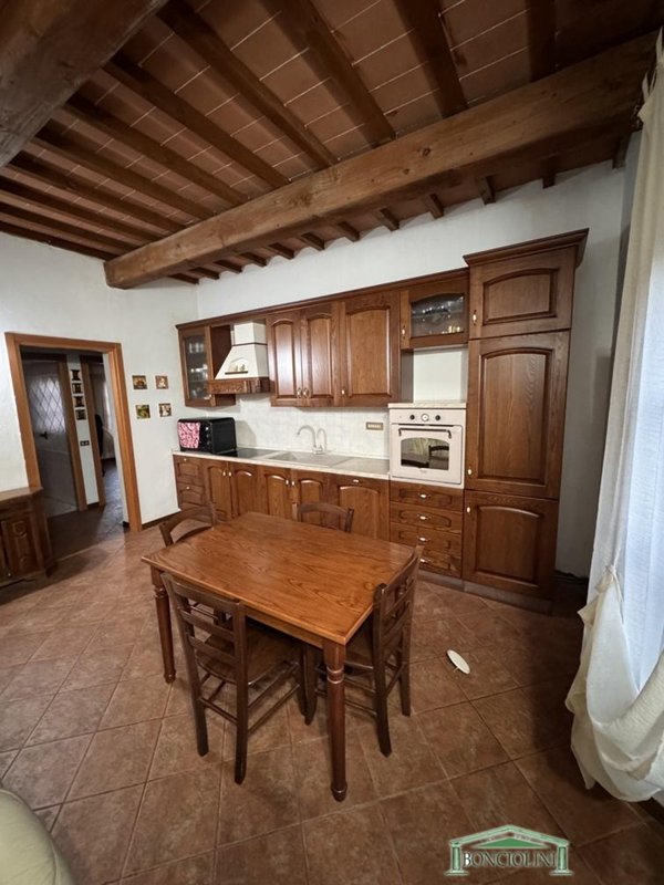 appartamento in vendita a Larciano in zona Castelmartini