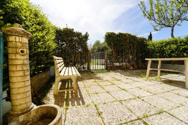 casa indipendente in vendita a Larciano