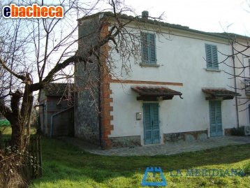 casa indipendente in vendita a Larciano