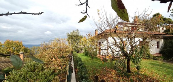 casa indipendente in vendita a Larciano