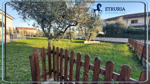 casa indipendente in vendita a Larciano