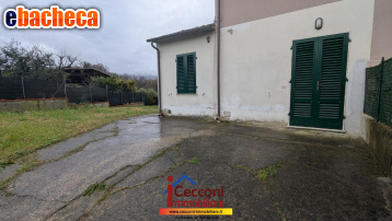 casa indipendente in vendita a Larciano