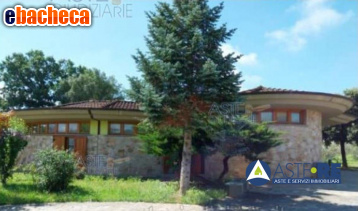 casa indipendente in vendita a Larciano