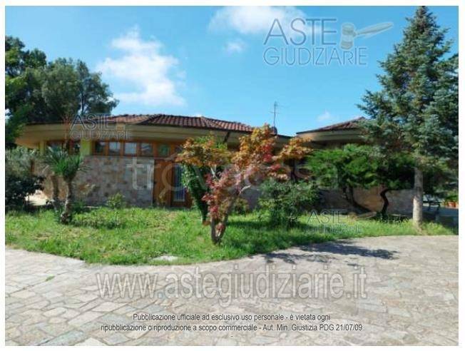 casa indipendente in vendita a Larciano