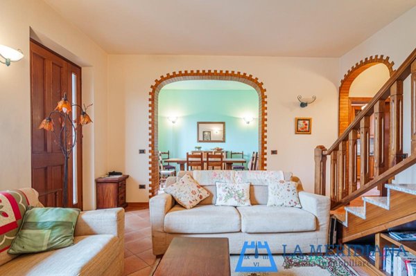 casa indipendente in vendita a Larciano