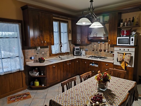 casa indipendente in vendita a Larciano