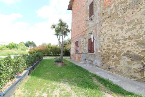 casa indipendente in vendita a Larciano in zona Biccimurri
