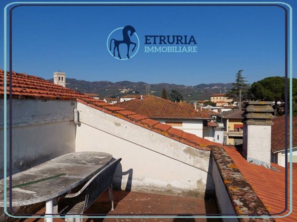 casa indipendente in vendita a Larciano