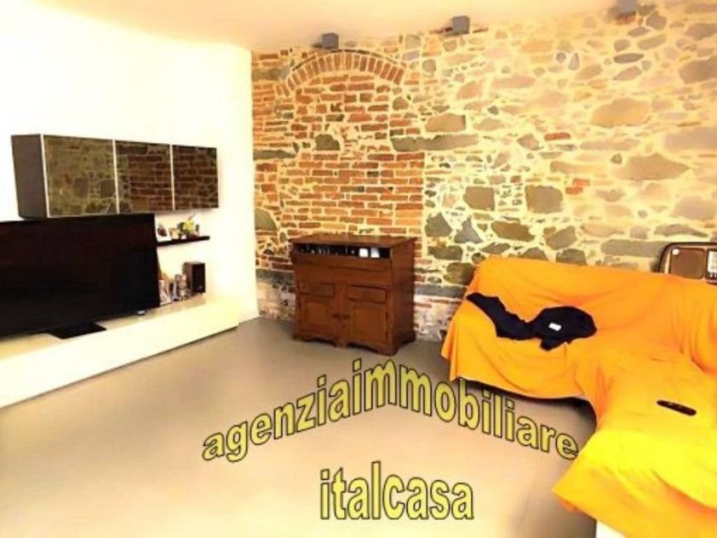 casa indipendente in vendita a Larciano