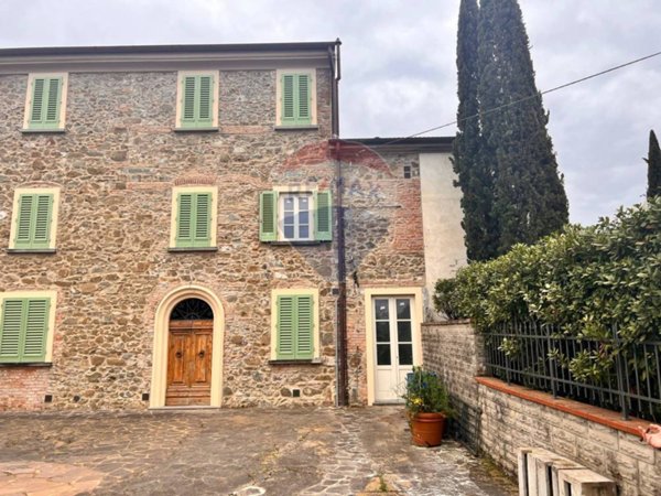casa indipendente in vendita a Larciano