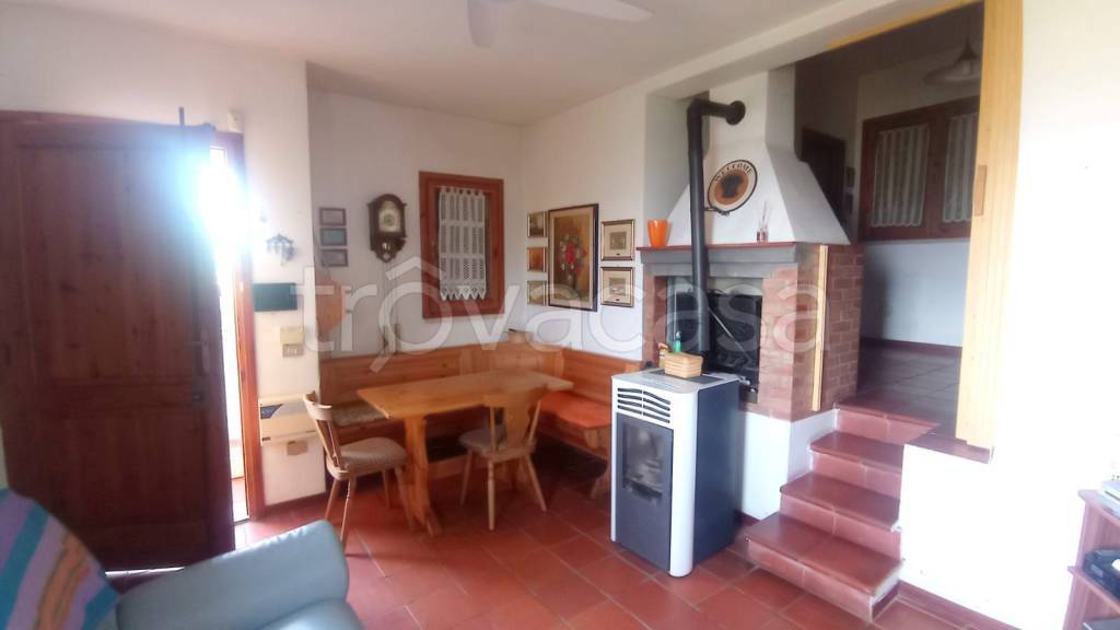 casa indipendente in vendita a Larciano