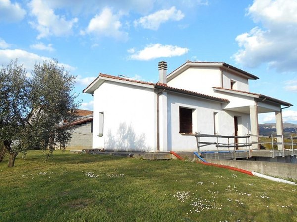 casa indipendente in vendita a Larciano in zona Biccimurri
