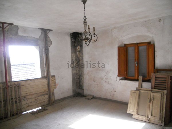 casa indipendente in vendita a Larciano