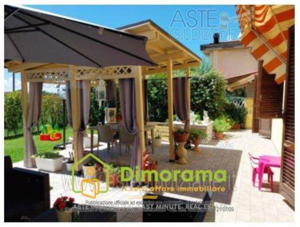 casa indipendente in vendita a Larciano in zona Biccimurri