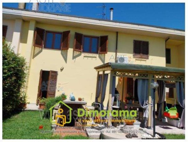 casa indipendente in vendita a Larciano in zona Biccimurri