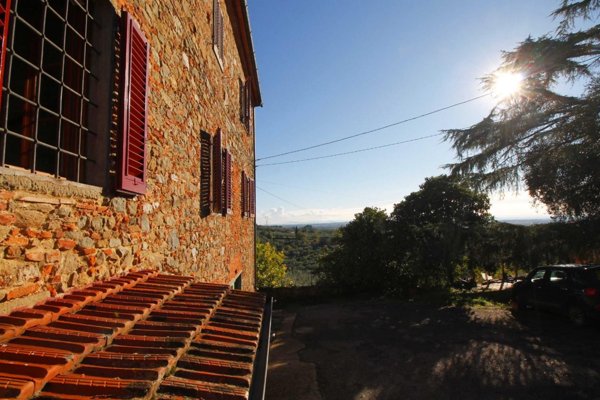casa indipendente in vendita a Larciano in zona Cecina