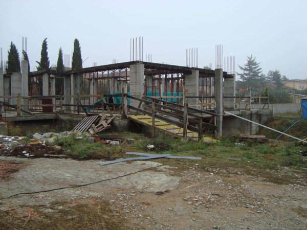 casa indipendente in vendita a Larciano