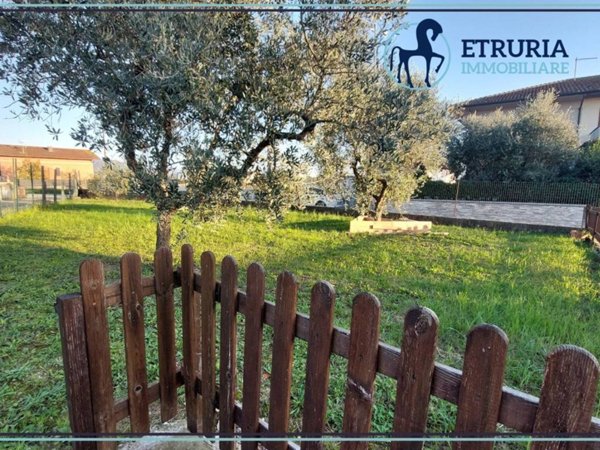 casa indipendente in vendita a Larciano