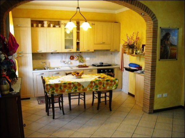 appartamento in vendita a Larciano in zona Castelmartini