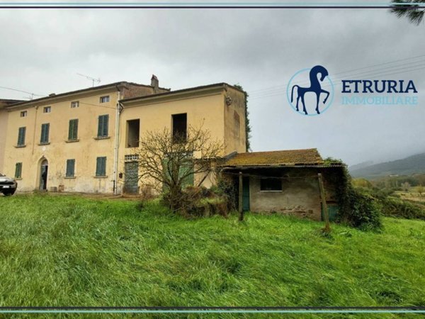 casa indipendente in vendita a Larciano