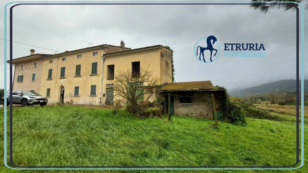 casa indipendente in vendita a Larciano