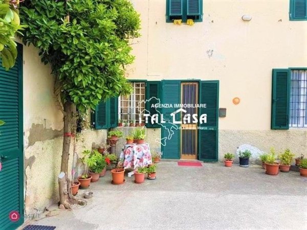 casa indipendente in vendita a Larciano