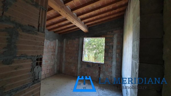 casa indipendente in vendita a Larciano