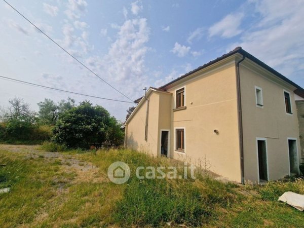 casa indipendente in vendita a Larciano