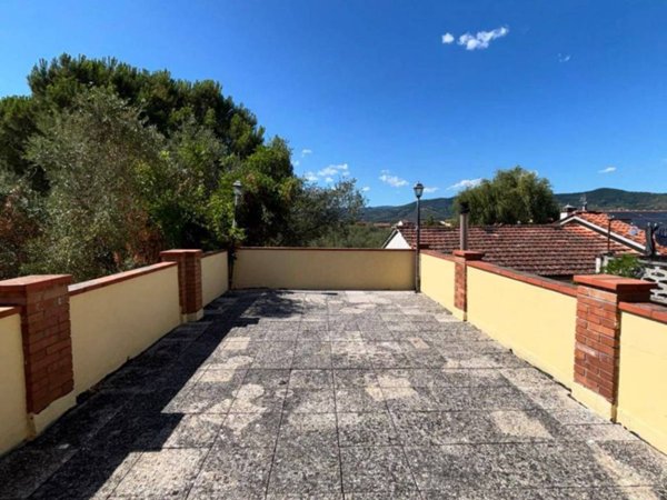 casa indipendente in vendita a Larciano
