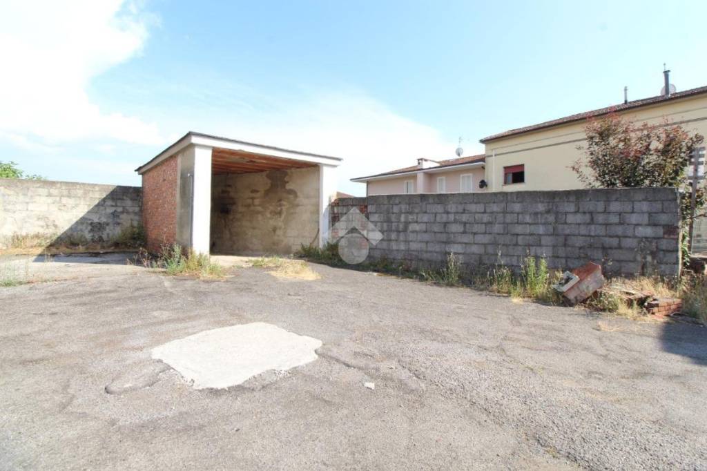 casa indipendente in vendita a Larciano in zona Biccimurri