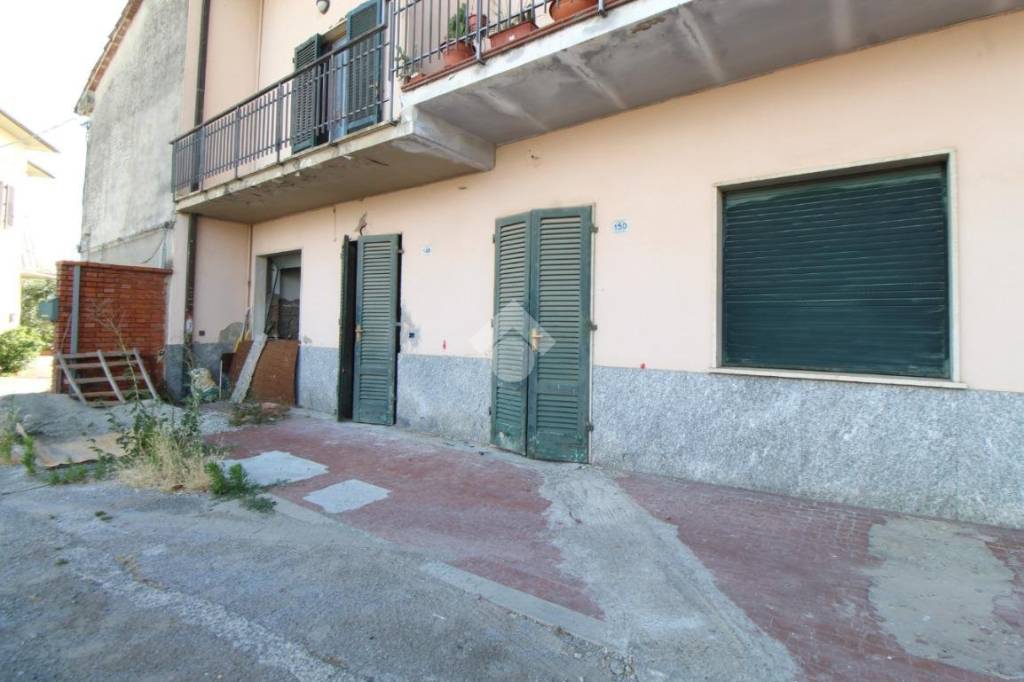 casa indipendente in vendita a Larciano in zona Biccimurri
