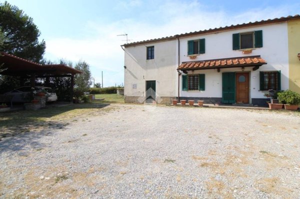 casa indipendente in vendita a Larciano in zona Biccimurri
