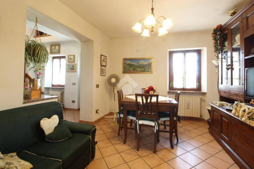 casa indipendente in vendita a Larciano in zona Biccimurri