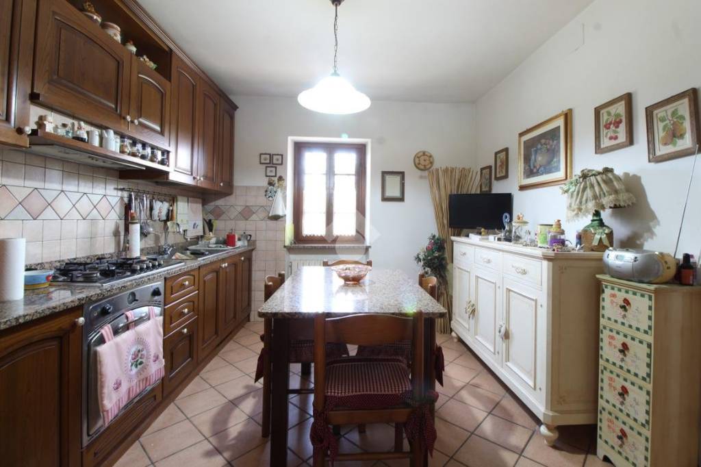 casa indipendente in vendita a Larciano in zona Biccimurri