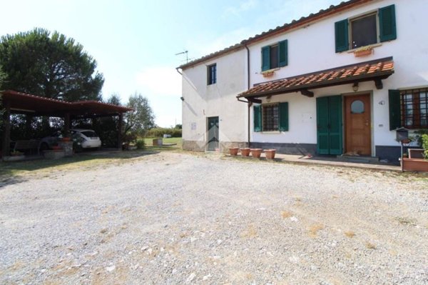 casa indipendente in vendita a Larciano in zona Biccimurri