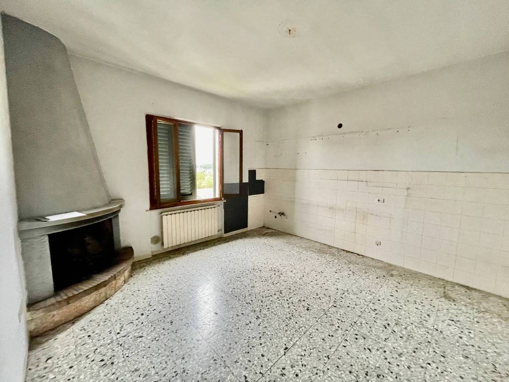 casa indipendente in vendita a Larciano