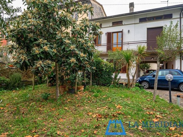 casa indipendente in vendita a Larciano