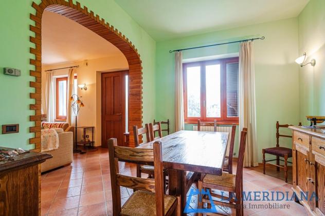 casa indipendente in vendita a Larciano