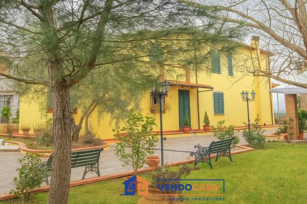 casa indipendente in vendita a Larciano