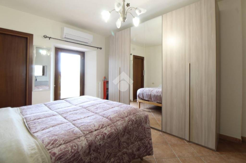 casa indipendente in vendita a Larciano