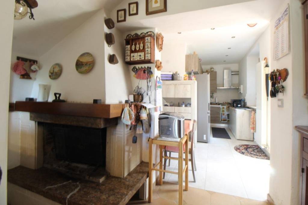 casa indipendente in vendita a Larciano