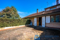 casa indipendente in vendita a Larciano